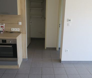 Location Appartement 2 pièces 42m² - Photo 3