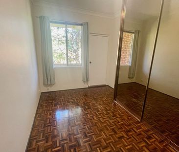 NORTH WEST FACING - SPACIOUS UNIT IN GREAT LOCATION - Photo 1