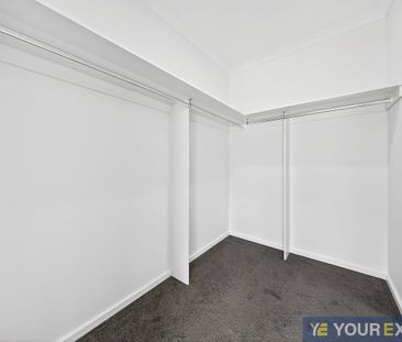 31 Dream Avenue, Cranbourne East, Vic 3977 - Photo 3