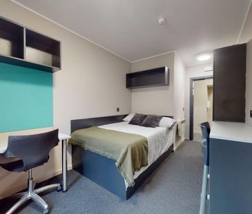 5 bedroom flat to rent - Photo 5