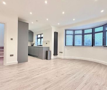 3 bedroom apartment to rent - Photo 1