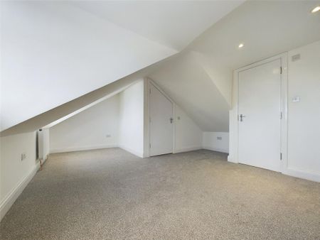 Property to rent - Photo 2