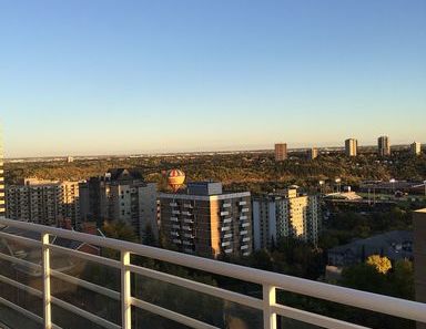 2 BED 2 BATH DOWNTOWN CONDO WITH UNOBSTRUCTED VIEWS | 1303 - 10504 99 Ave, Edmonton - Photo 1