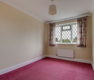 Peppard Close, Redbourn, AL3 7EB - Photo 3