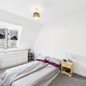 High Street, Maidenhead High Street, Maidenhead - Photo 2