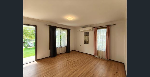 Beautiful house in quiet street - Photo 1