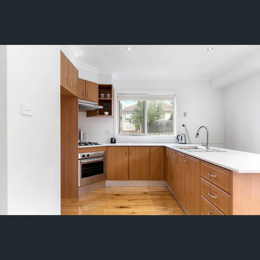 Contemporary comfort in a prime location - Photo 1