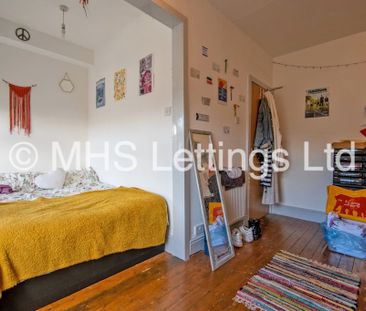 5 Bedroom Mid Terraced House for rent in Hessle Avenue - Photo 3