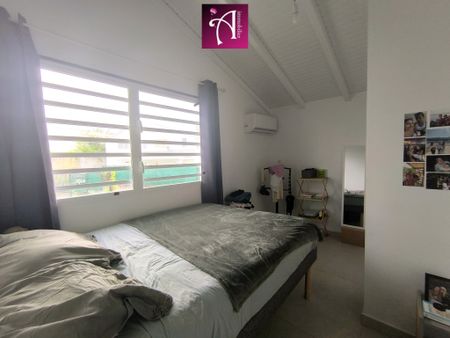 Location Maison 6 pièces 124m² PETIT BOURG 97170 - Photo 2
