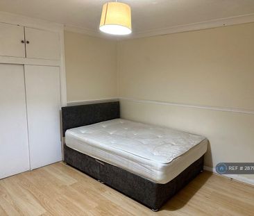 2 bedroom maisonette to rent - Photo 3