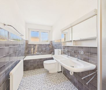 Charming 6.5-room terraced house with beautiful conservatory in Bel... - Photo 4