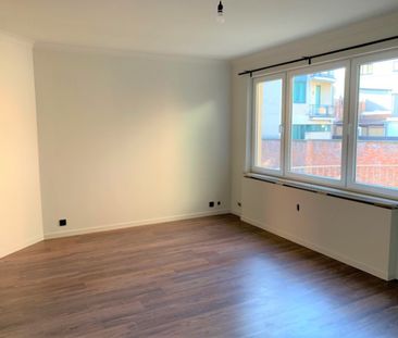 Gerenoveerd 1-slpk-app met terras in Hasselt centrum - Photo 1