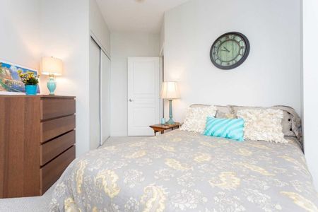 For Lease - 220 Burnhamthorpe Road Unit# 302, Mississauga, Ontario - Photo 2