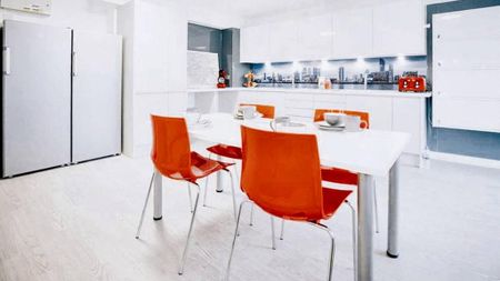 1 bedroom private hall to rent - Photo 4