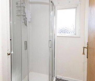 Room 4, 96 Cromwell Road, Belfast, JY - Photo 6