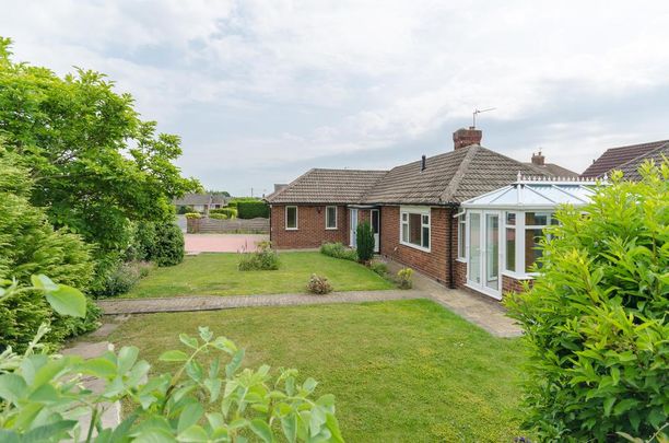 2 bedroom bungalow to rent - Photo 1