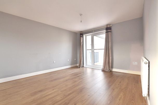 Longhorn Avenue, Gloucester, GL1 - Photo 1