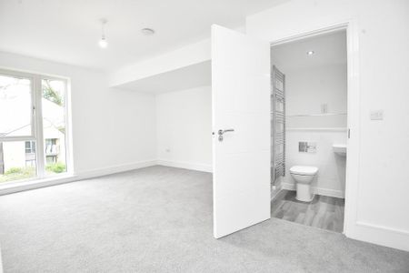 2 bedroom apartment to rent - Photo 4