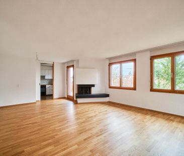 Sonnige 3.5-Zimmer Wohnung auf der Forch - Photo 2