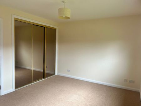 8 Coull Gardens, Kingswells, Aberdeen, AB15 8TQ - Photo 3