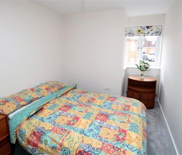 4 bedroom detached house to rent - Photo 4