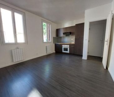 Location Appartement 2 pièces 32m² CAUDEBEC LES ELBEUF 76320 - Photo 2