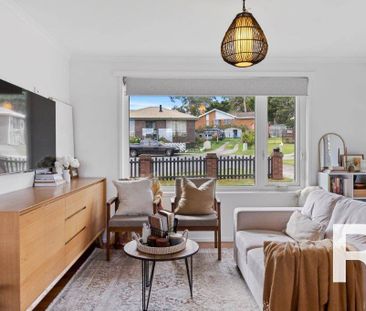 Beautifully Renovated 2-Bedroom Home in Clarendon Vale - Photo 2