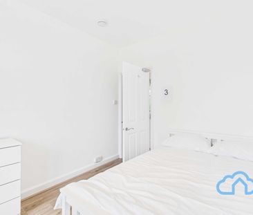 RM3 Woodstock Court | Lee | London | SE12 9HT - Photo 3