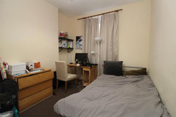 5 bedroom house to rent - Photo 1