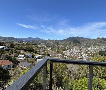 Sunny Family Home with Stunning Views - Photo 1