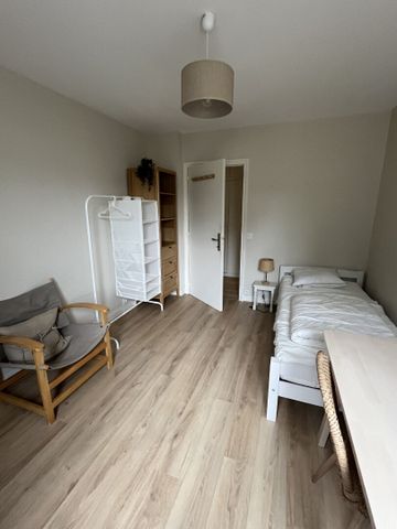 Location Appartement 3 pièces 44m² - Photo 2