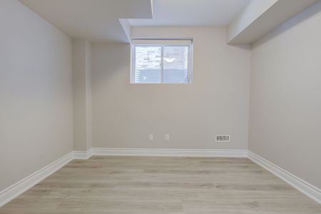 For Lease - 16 Dancing Waters Road Unit# Bsmt, Brampton, Ontario - Photo 2