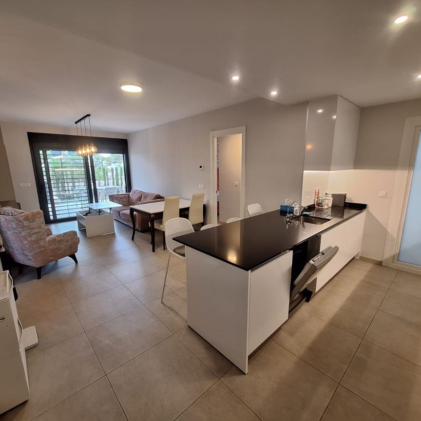 Ref.7533 Two-Bedroom Apartment in the Residential Complex Flamenca Village. - Photo 1