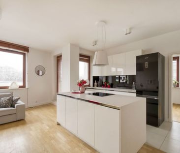 Ciche 3-pokojowe mieszkanie przy prywatnym parku 63.73 m² - Фото 3