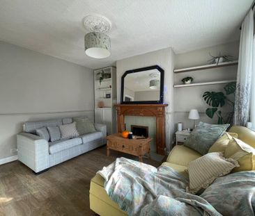 2 bedroom terraced house to rent - Photo 2