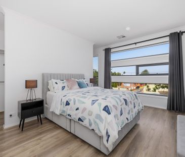 17B Helena Street, Clayton South VIC 3169 - Townhouse For Rent | Do... - Photo 4