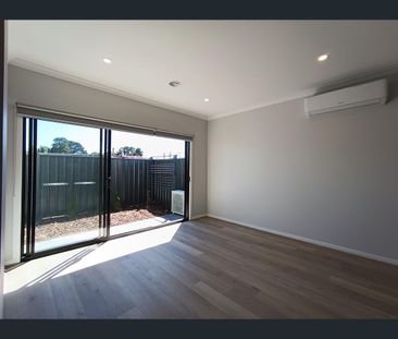 16 Bismuth Street, Kalkallo, Vic 3064 - Photo 4