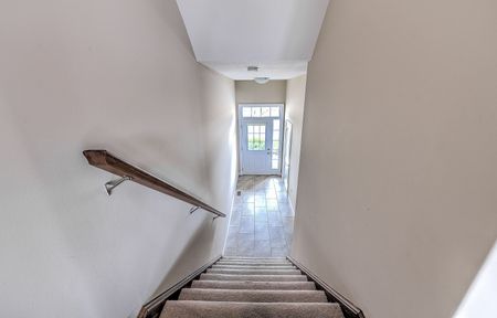 For Lease - 1030 Oakcrossing Gate Unit# 47, London North, Ontario - Photo 5