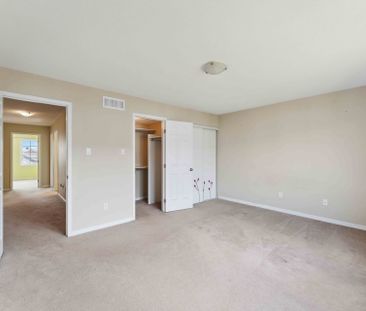 For Lease - 215 Huntsville Drive, Kanata, Ontario - Photo 4
