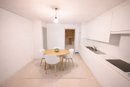 Gelijkvloers appartement (147m²) in het centrum van Sijsele - Photo 5