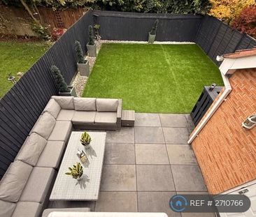 3 bedroom semi-detached house to rent - Photo 4