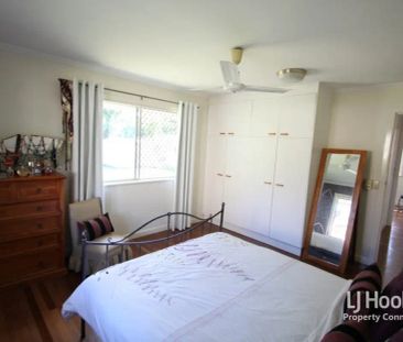 “3 BEDROOM LOWSET, ROOM TO PARK, BOAT, TRAILER...” - Photo 2