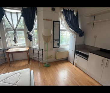 Studio Flat, Lambert Road, SW2 - Photo 2