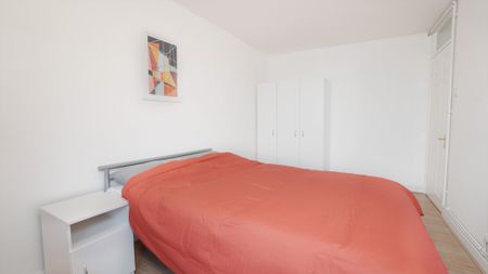 Gough Walk – Room 3 - Photo 5
