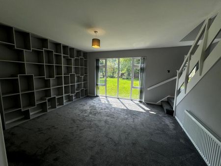 2 bedroom semi-detached house to rent - Photo 4