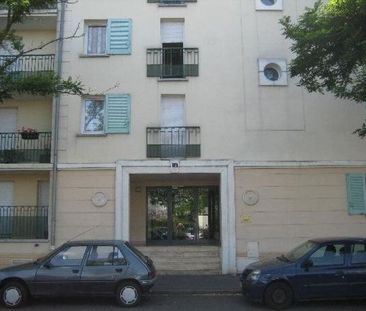 Location Appartement 3 pièces 65m² ORLEANS 45100 - Photo 5