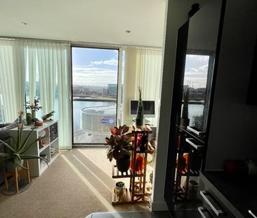 1 Bed Flat, Adriatic Apartments, E16 - Photo 3