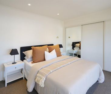 Spacious Family Home - Photo 4