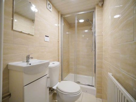 Wetherby Grove, Burley, Leeds - Photo 3