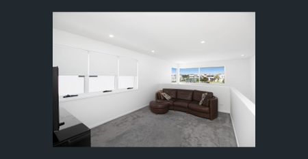 Beachside Lifestyle - Photo 2